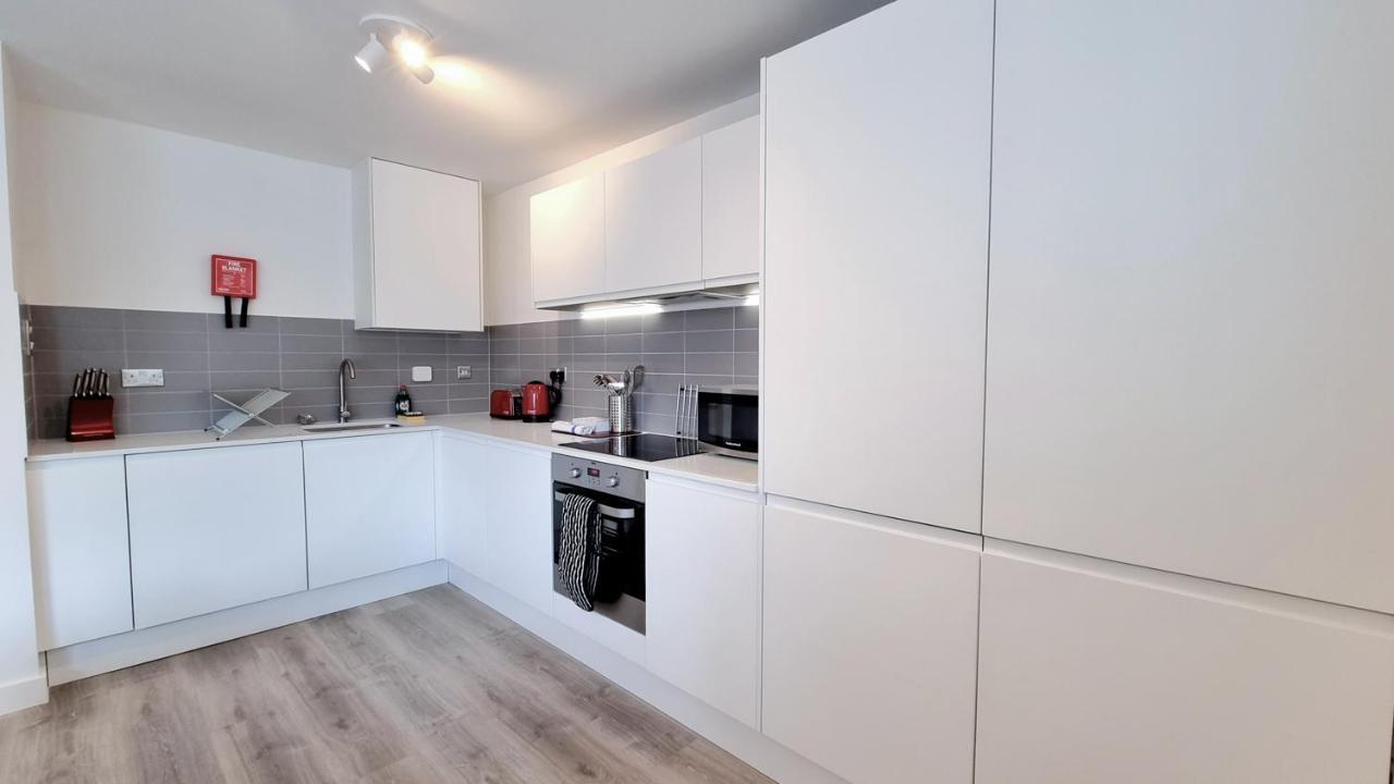 Roomspace Serviced Apartments - Kew Bridge Court London Exterior foto